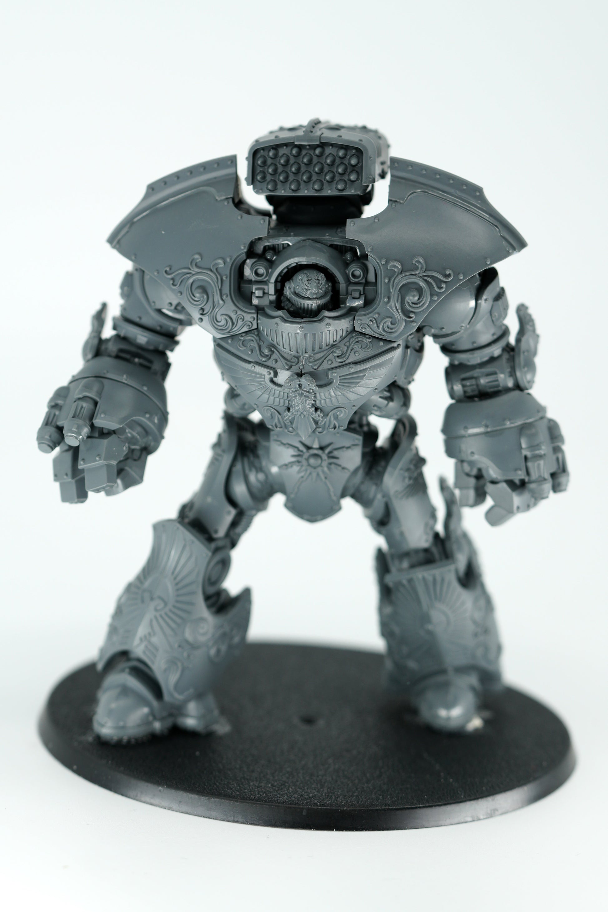 Telemon Dreadnought with magnetized swappable arms, finished model, first view