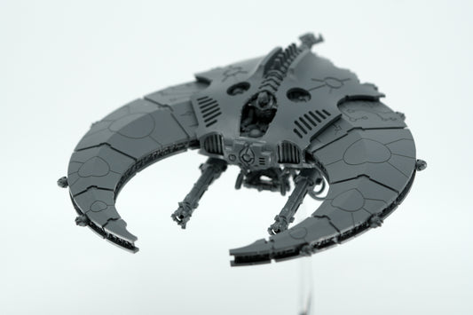 Magnetized Necron Night Scythe with the transport portal on its flight stand