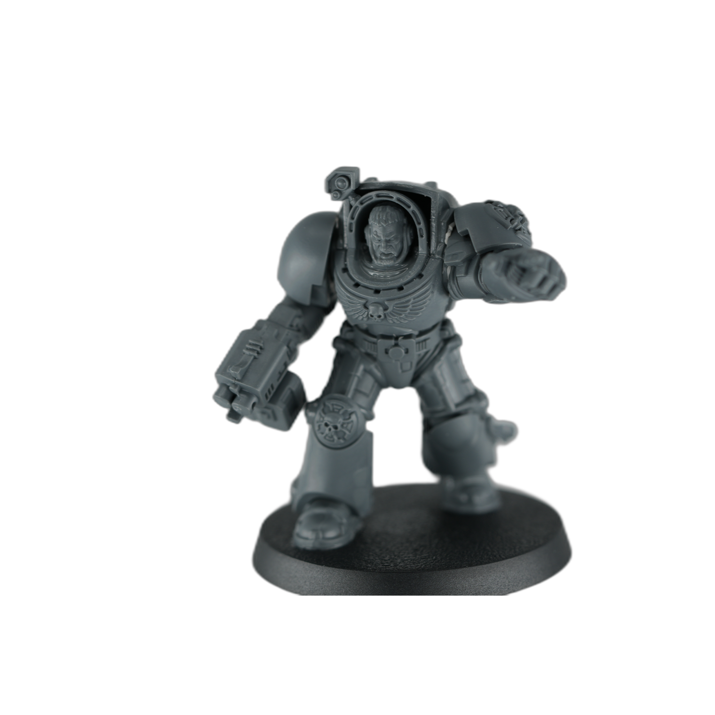 Unpainted Terminator sergeant with power fist and storm bolter, magnetized arms, on a 40mm base