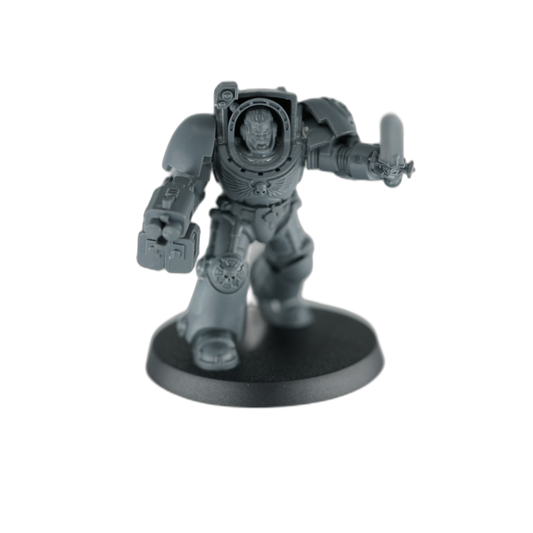 Unpainted Terminator sergeant with power sword and power fist, magnetized arm swap, on a 40mm base